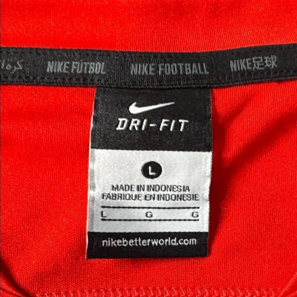 Nike Boys Youth Squad 14 Workout Top Short Sleeve Dri-Fit Crew Neck Size L NWOT
